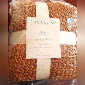 Casaluna knit Full/Queen blanket NEW